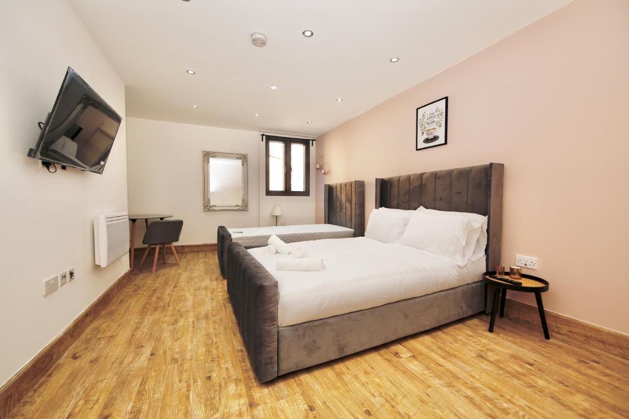 Hotel Edgware Hub Londyn Zewnętrze zdjęcie