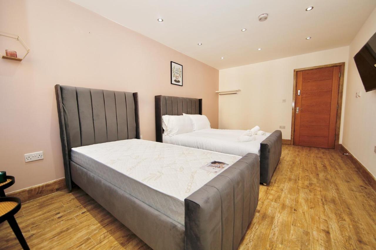 Hotel Edgware Hub Londyn Zewnętrze zdjęcie
