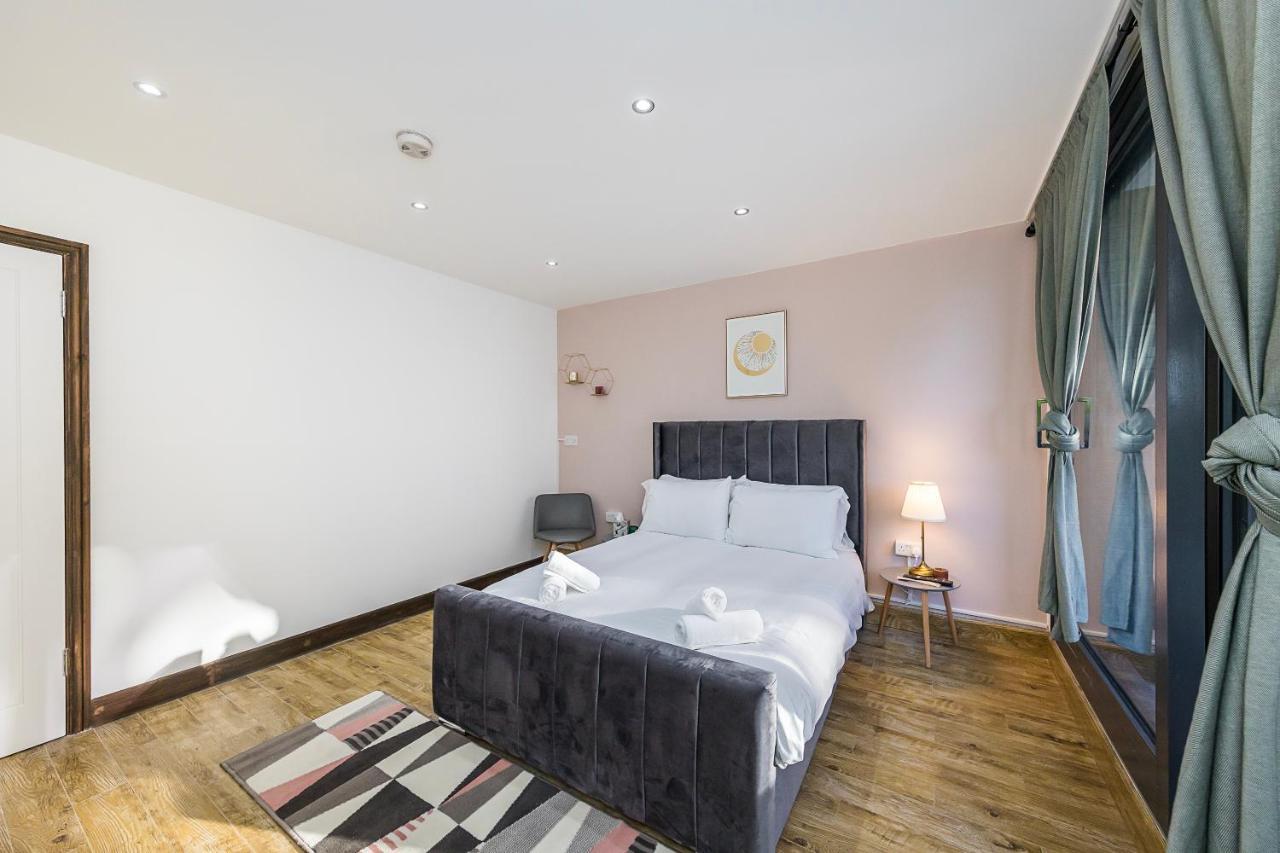 Hotel Edgware Hub Londyn Zewnętrze zdjęcie